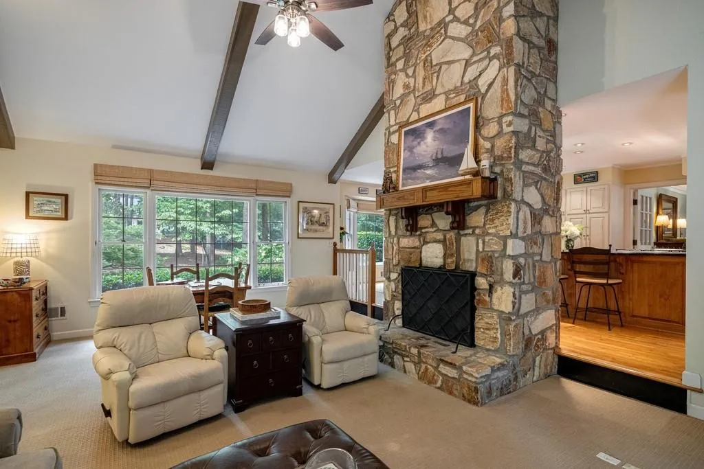 515 Valley Hall Drive, Sandy Springs, Georgia 30350, 5 Bedrooms Bedrooms, ,3 BathroomsBathrooms,Residential,Sold,515 Valley Hall Drive,7090212