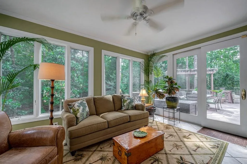 515 Valley Hall Drive, Sandy Springs, Georgia 30350, 5 Bedrooms Bedrooms, ,3 BathroomsBathrooms,Residential,Sold,515 Valley Hall Drive,7090212