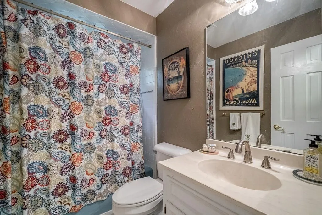 515 Valley Hall Drive, Sandy Springs, Georgia 30350, 5 Bedrooms Bedrooms, ,3 BathroomsBathrooms,Residential,Sold,515 Valley Hall Drive,7090212