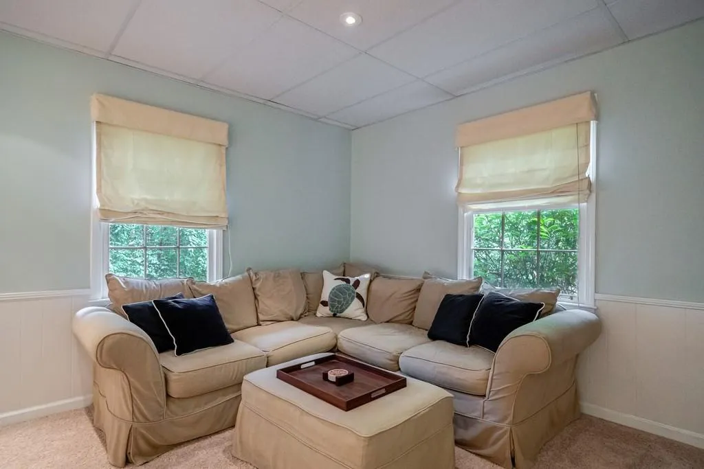 515 Valley Hall Drive, Sandy Springs, Georgia 30350, 5 Bedrooms Bedrooms, ,3 BathroomsBathrooms,Residential,Sold,515 Valley Hall Drive,7090212