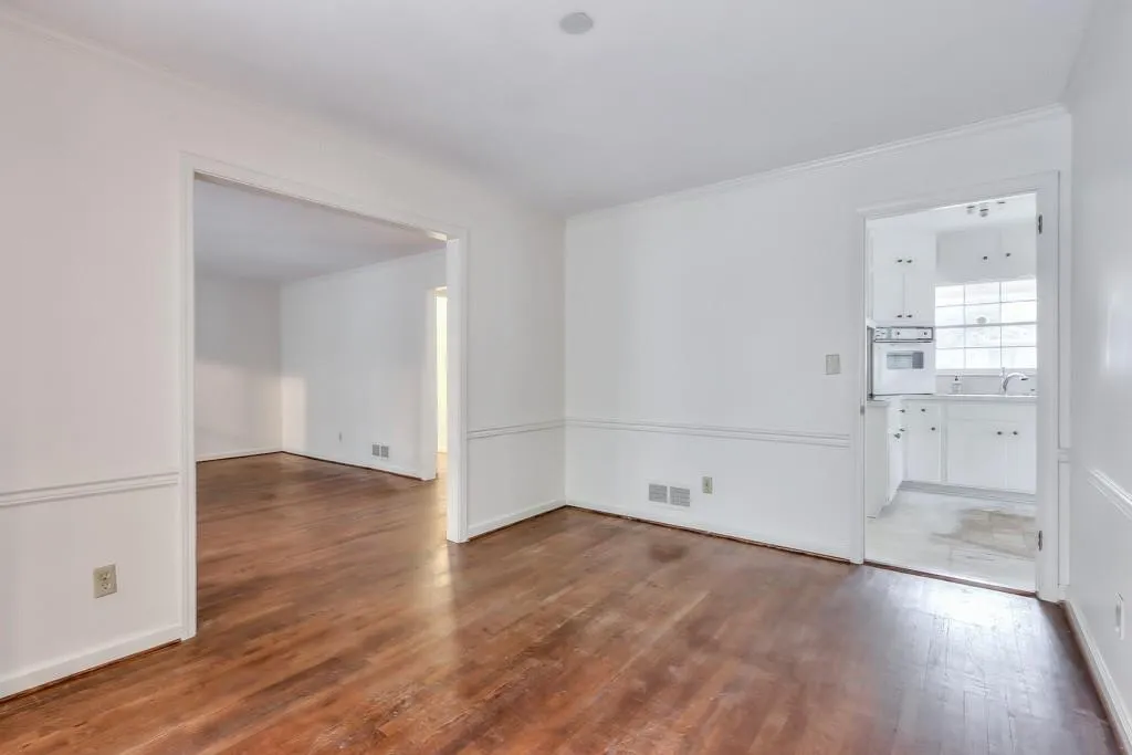 6605 Scott Valley Road, Sandy Springs, Georgia 30328, 3 Bedrooms Bedrooms, ,2 BathroomsBathrooms,Residential,Sold,6605 Scott Valley Road,7016748