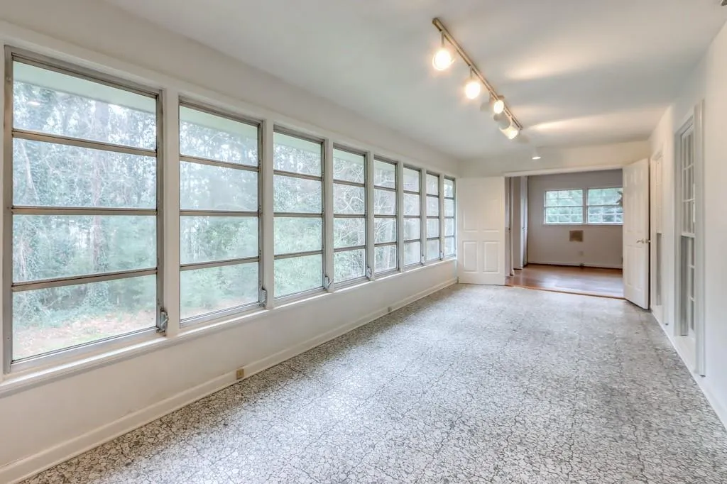 6605 Scott Valley Road, Sandy Springs, Georgia 30328, 3 Bedrooms Bedrooms, ,2 BathroomsBathrooms,Residential,Sold,6605 Scott Valley Road,7016748