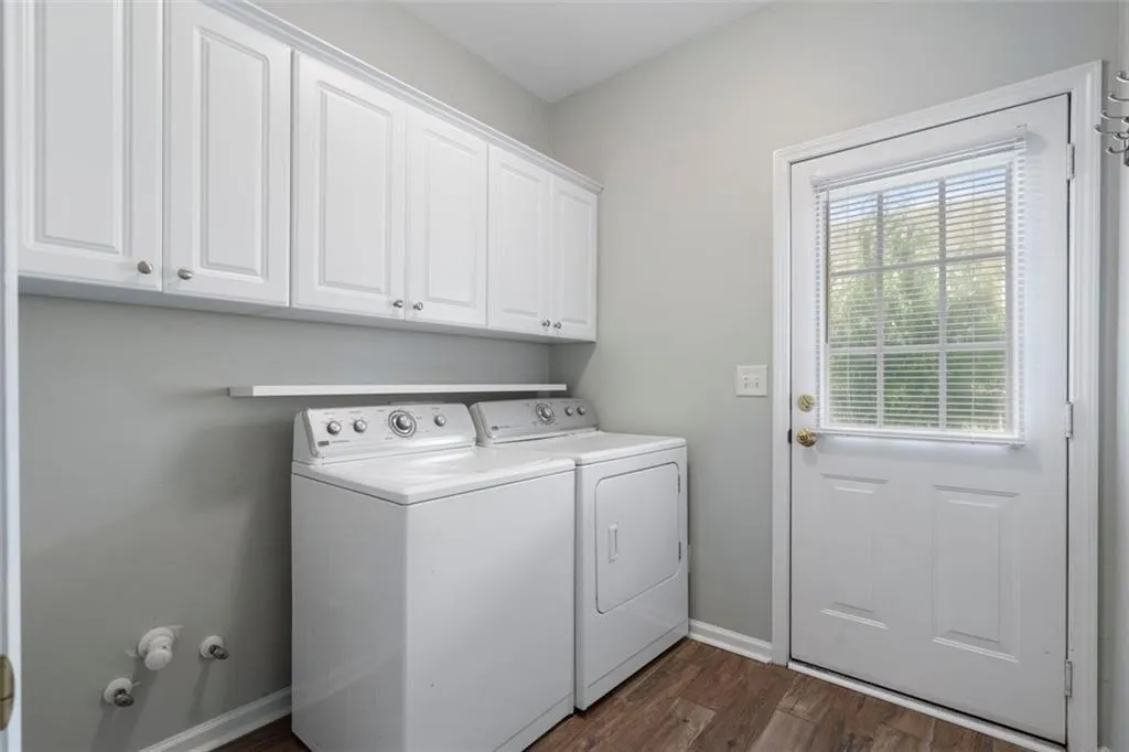 4855 Payson Terrace Se Unit 3, Atlanta, Georgia 30339, 3 Bedrooms Bedrooms, ,2 BathroomsBathrooms,Residential,For Sale,4855 Payson Terrace Se Unit 3,7586181