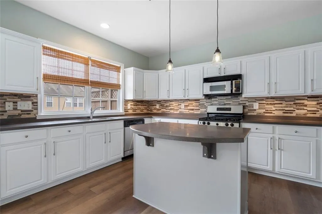 4855 Payson Terrace Se Unit 3, Atlanta, Georgia 30339, 3 Bedrooms Bedrooms, ,2 BathroomsBathrooms,Residential,For Sale,4855 Payson Terrace Se Unit 3,7586181