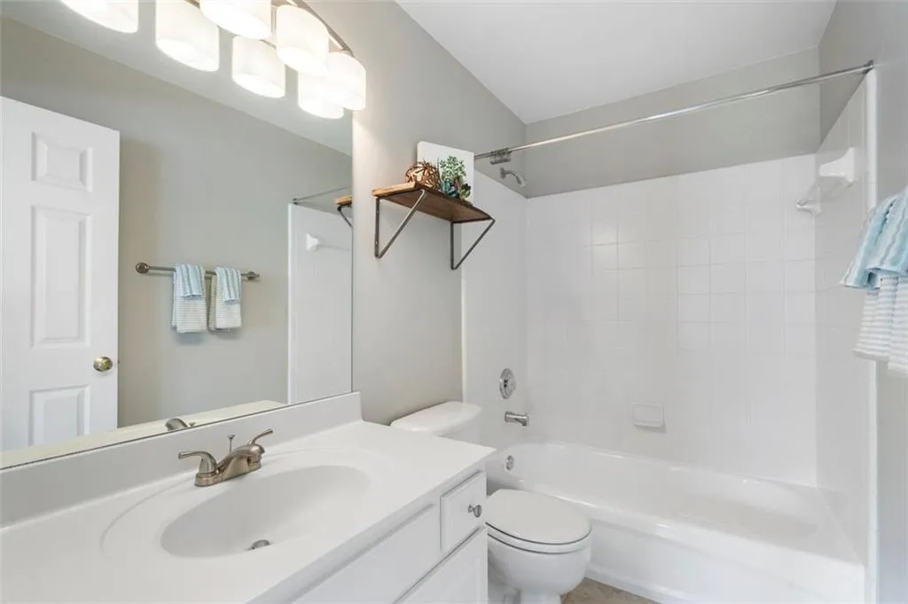 4855 Payson Terrace Se Unit 3, Atlanta, Georgia 30339, 3 Bedrooms Bedrooms, ,2 BathroomsBathrooms,Residential,For Sale,4855 Payson Terrace Se Unit 3,7586181