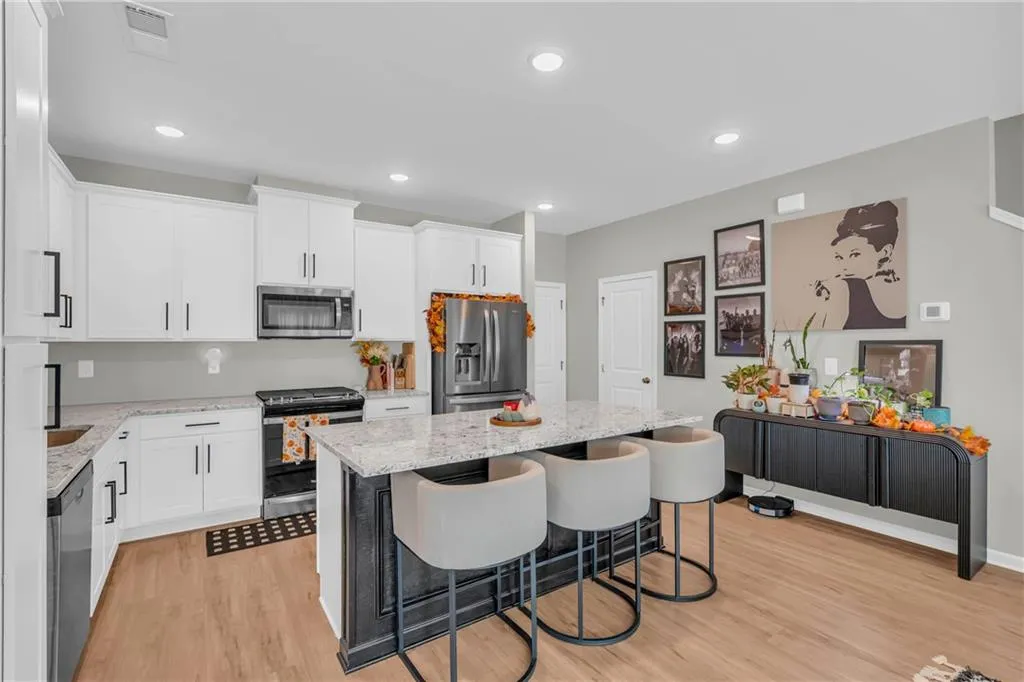 1954 Sanford Drive, Atlanta, Georgia 30318, 3 Bedrooms Bedrooms, ,2 BathroomsBathrooms,Residential,For Sale,1954 Sanford Drive,7663847