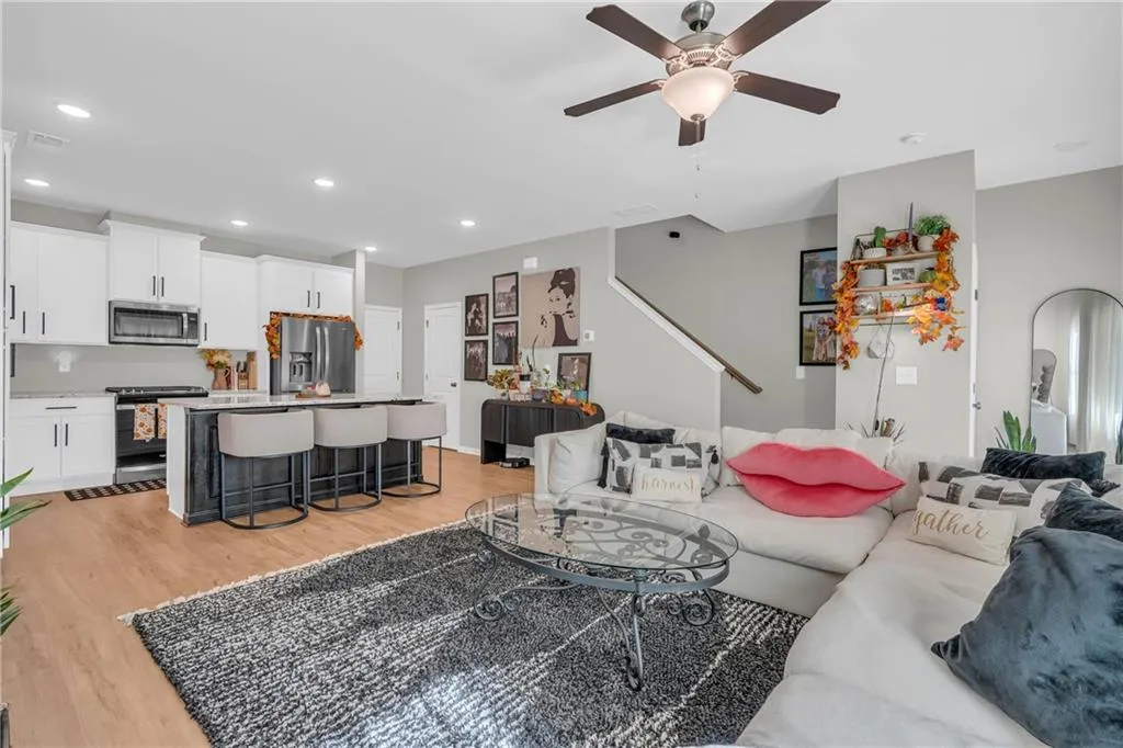 1954 Sanford Drive, Atlanta, Georgia 30318, 3 Bedrooms Bedrooms, ,2 BathroomsBathrooms,Residential,For Sale,1954 Sanford Drive,7663847