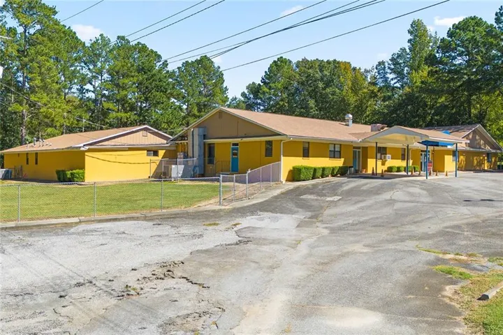 4433 Roundfield Road, Macon, Georgia 31210