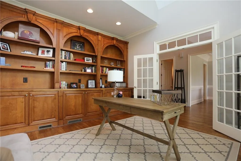 755 Estate Way, Sandy Springs, Georgia 30319, 6 Bedrooms Bedrooms, ,5 BathroomsBathrooms,Residential,Sold,755 Estate Way,5607238
