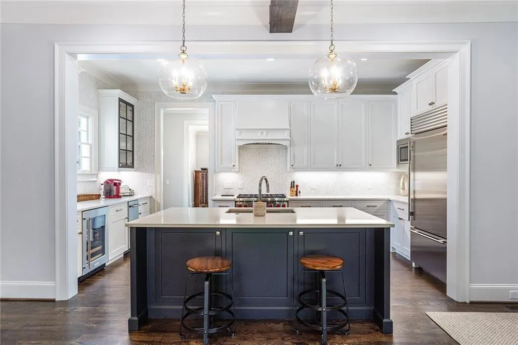 5220 Timber Trail S, Sandy Springs, Georgia 30342, 5 Bedrooms Bedrooms, ,3 BathroomsBathrooms,Residential,Sold,5220 Timber Trail S,6949283