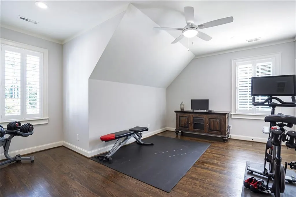5220 Timber Trail S, Sandy Springs, Georgia 30342, 5 Bedrooms Bedrooms, ,3 BathroomsBathrooms,Residential,Sold,5220 Timber Trail S,6949283
