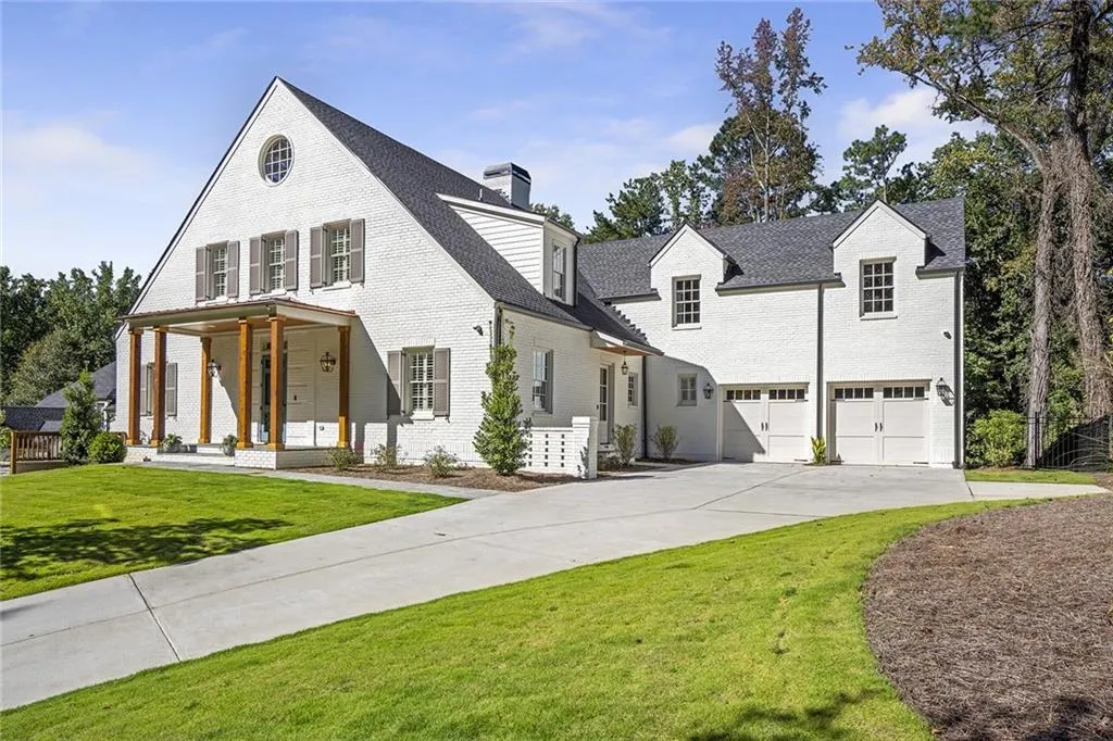 5220 Timber Trail S, Sandy Springs, Georgia 30342, 5 Bedrooms Bedrooms, ,3 BathroomsBathrooms,Residential,Sold,5220 Timber Trail S,6949283