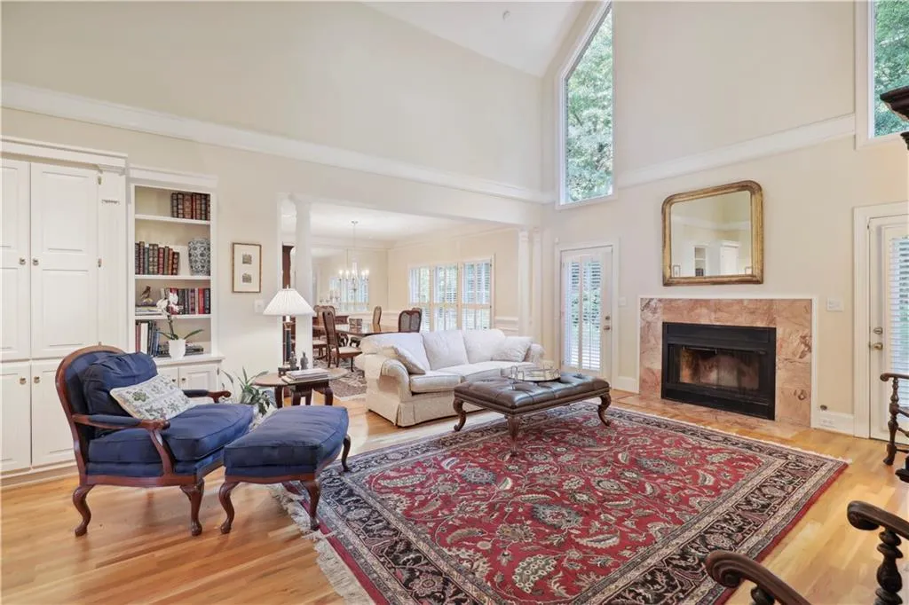 130 Grosvenor Place, Sandy Springs, Georgia 30328, 3 Bedrooms Bedrooms, ,2 BathroomsBathrooms,Residential,Sold,130 Grosvenor Place,7078512