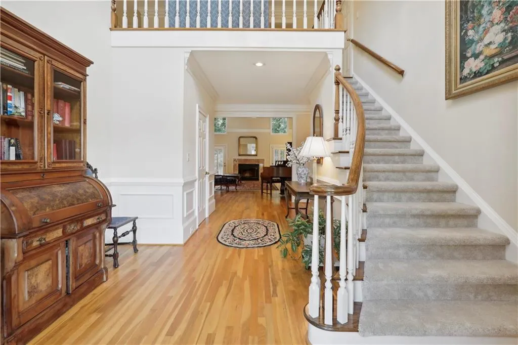 130 Grosvenor Place, Sandy Springs, Georgia 30328, 3 Bedrooms Bedrooms, ,2 BathroomsBathrooms,Residential,Sold,130 Grosvenor Place,7078512