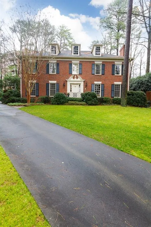 3345 Valley Road Nw, Atlanta, Georgia 30305, 5 Bedrooms Bedrooms, ,4 BathroomsBathrooms,Residential,Sold,3345 Valley Road Nw,5788889