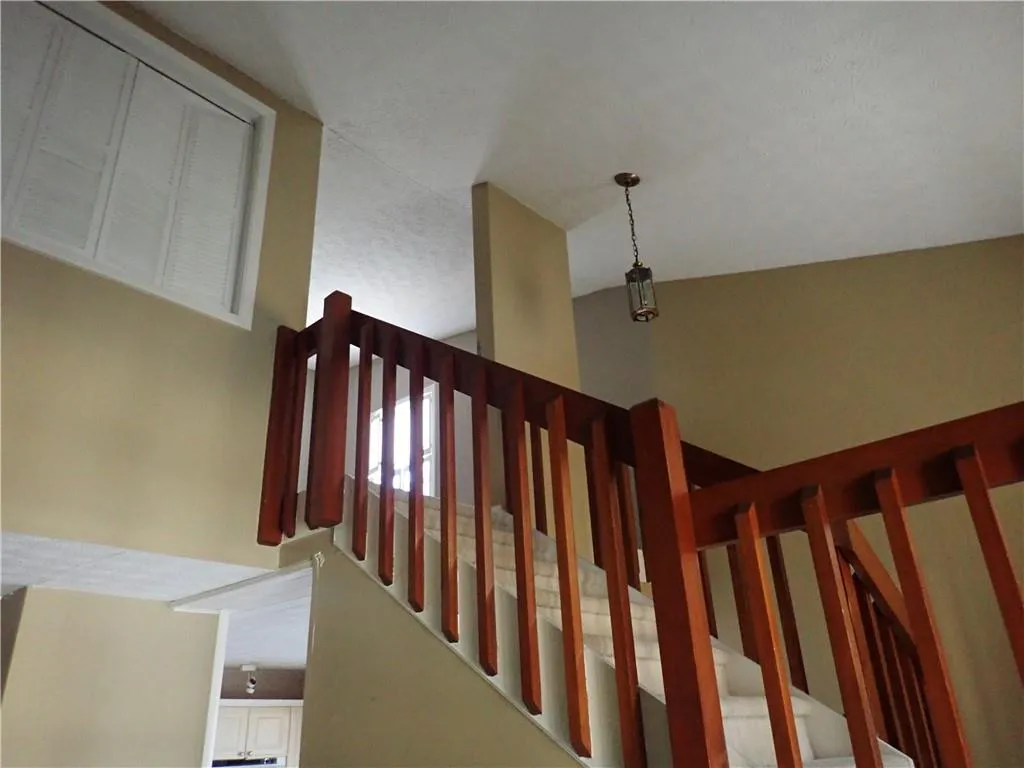 406 River Run Drive, Sandy Springs, Georgia 30350, 2 Bedrooms Bedrooms, ,2 BathroomsBathrooms,Residential,Sold,406 River Run Drive,6504963