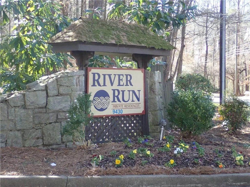 406 River Run Drive, Sandy Springs, Georgia 30350, 2 Bedrooms Bedrooms, ,2 BathroomsBathrooms,Residential,Sold,406 River Run Drive,6504963