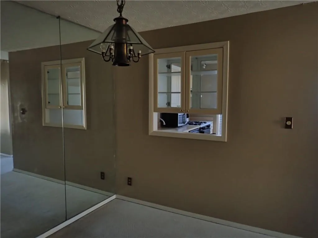 406 River Run Drive, Sandy Springs, Georgia 30350, 2 Bedrooms Bedrooms, ,2 BathroomsBathrooms,Residential,Sold,406 River Run Drive,6504963