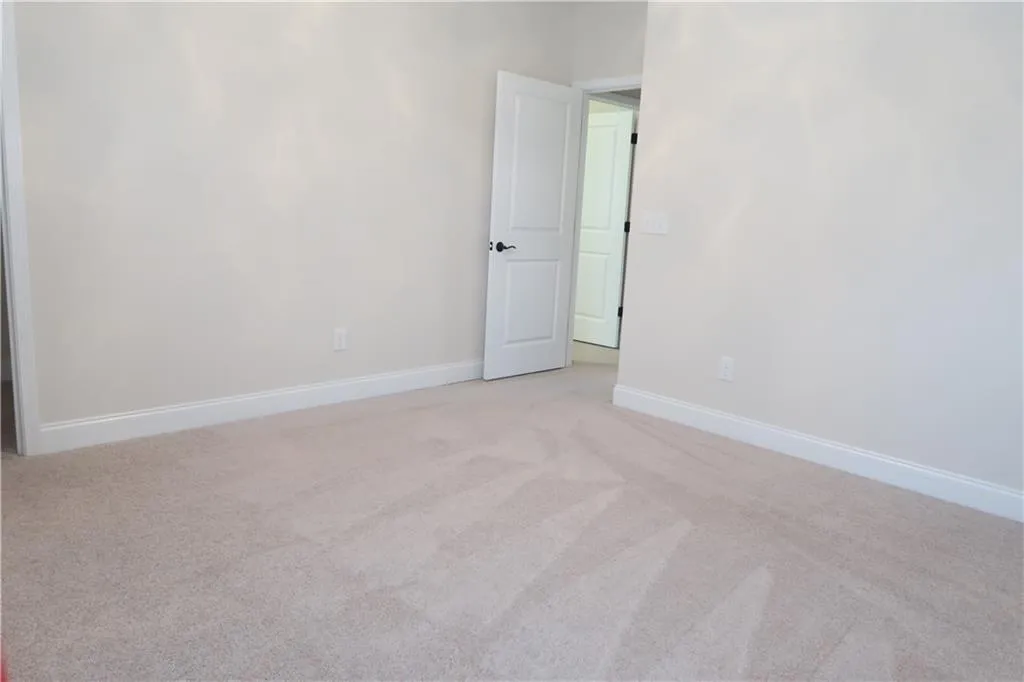 125 Austin Drive, Sandy Springs, Georgia 30328, 4 Bedrooms Bedrooms, ,3 BathroomsBathrooms,Residential,Sold,125 Austin Drive,6504051