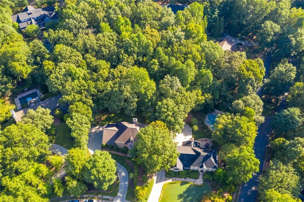 5625 Errol Place, Atlanta, Georgia 30327, 5 Bedrooms Bedrooms, ,5 BathroomsBathrooms,Residential,Sold,5625 Errol Place,6603594