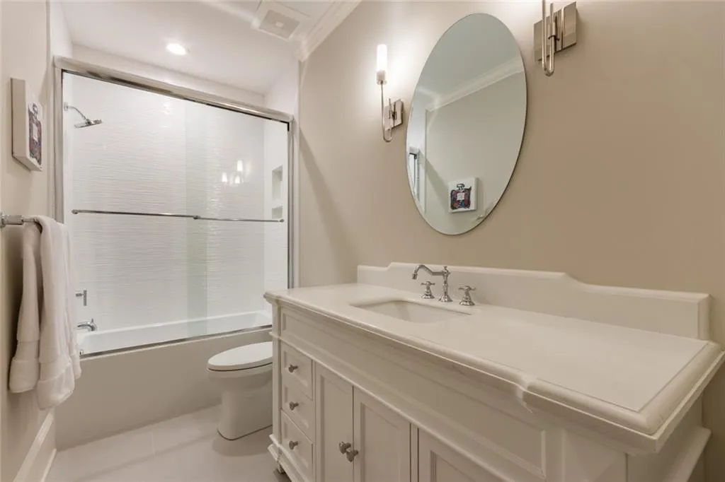 5625 Errol Place, Atlanta, Georgia 30327, 5 Bedrooms Bedrooms, ,5 BathroomsBathrooms,Residential,Sold,5625 Errol Place,6603594