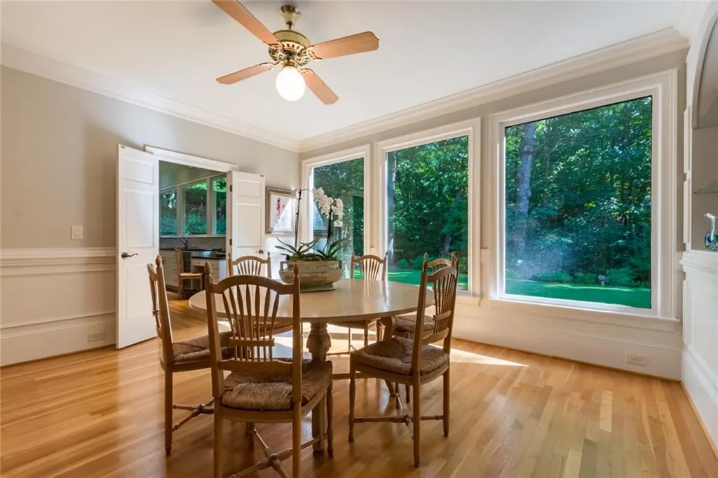 5625 Errol Place, Atlanta, Georgia 30327, 5 Bedrooms Bedrooms, ,5 BathroomsBathrooms,Residential,Sold,5625 Errol Place,6603594