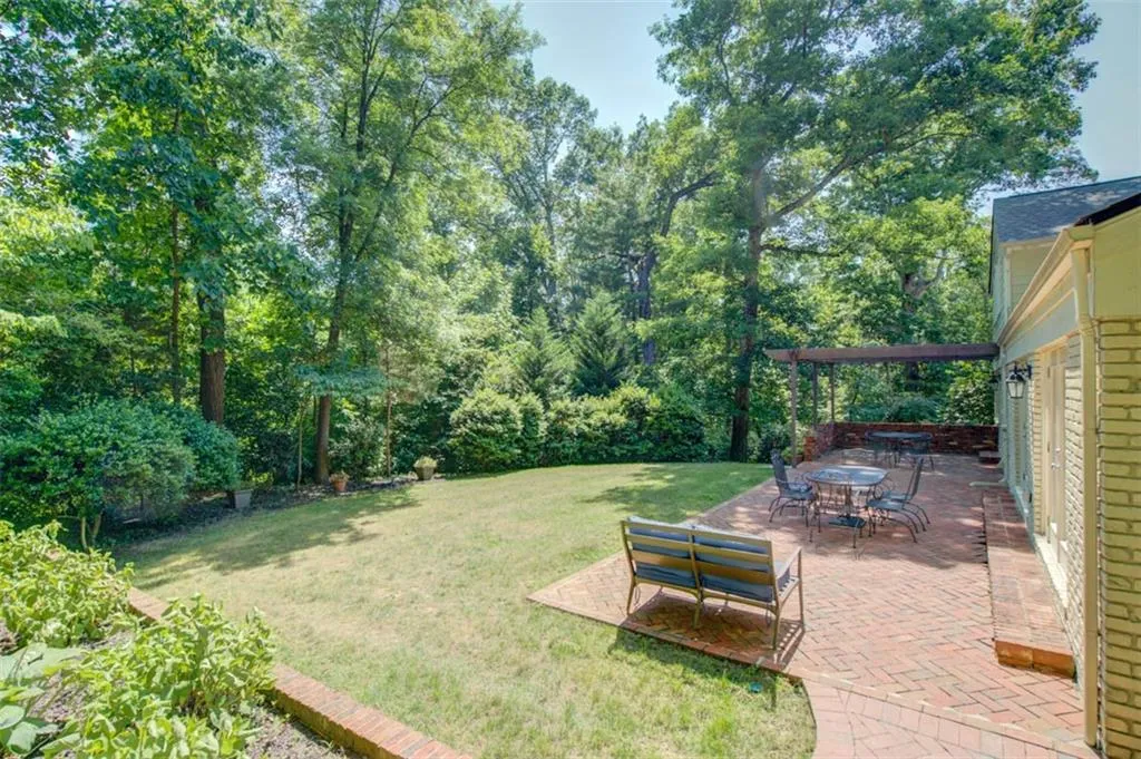 545 Forestdale Drive, Atlanta, Georgia 30342, 3 Bedrooms Bedrooms, ,3 BathroomsBathrooms,Residential,Sold,545 Forestdale Drive,6561446