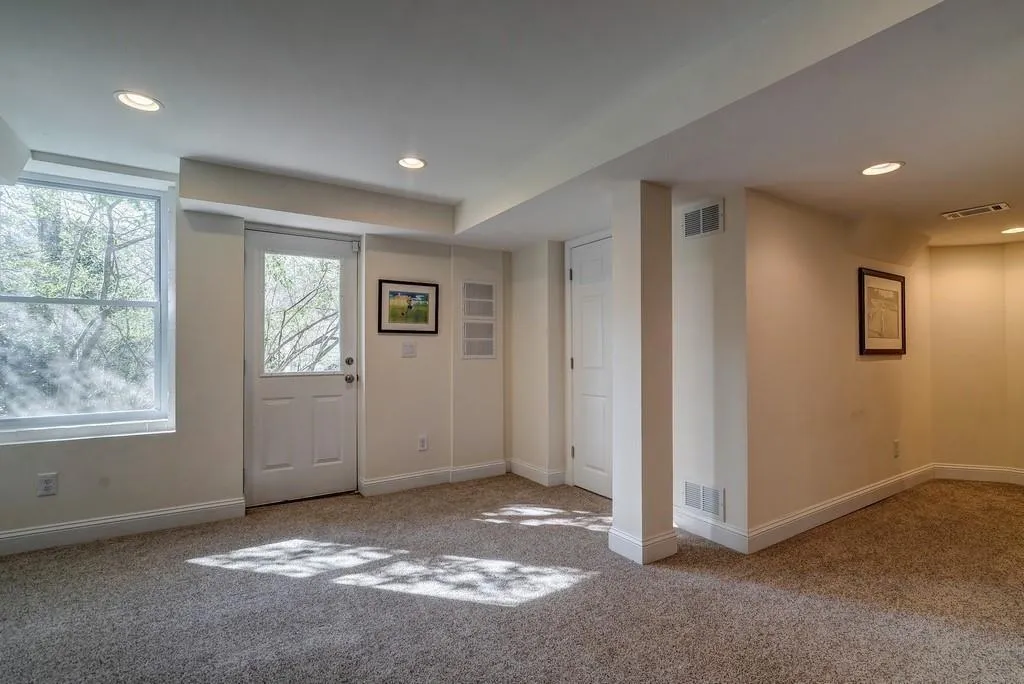 545 Forestdale Drive, Atlanta, Georgia 30342, 3 Bedrooms Bedrooms, ,3 BathroomsBathrooms,Residential,Sold,545 Forestdale Drive,6561446