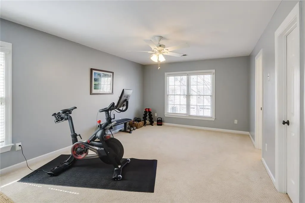 560 Wembley Circle, Sandy Springs, Georgia 30328, 4 Bedrooms Bedrooms, ,3 BathroomsBathrooms,Residential,Sold,560 Wembley Circle,7185649