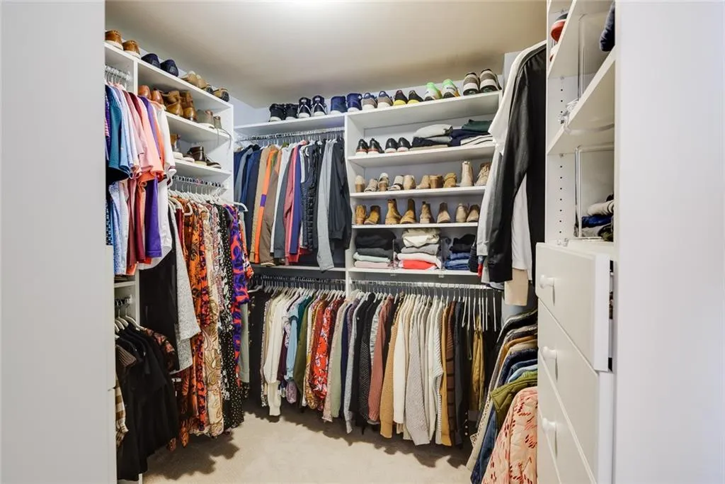 560 Wembley Circle, Sandy Springs, Georgia 30328, 4 Bedrooms Bedrooms, ,3 BathroomsBathrooms,Residential,Sold,560 Wembley Circle,7185649