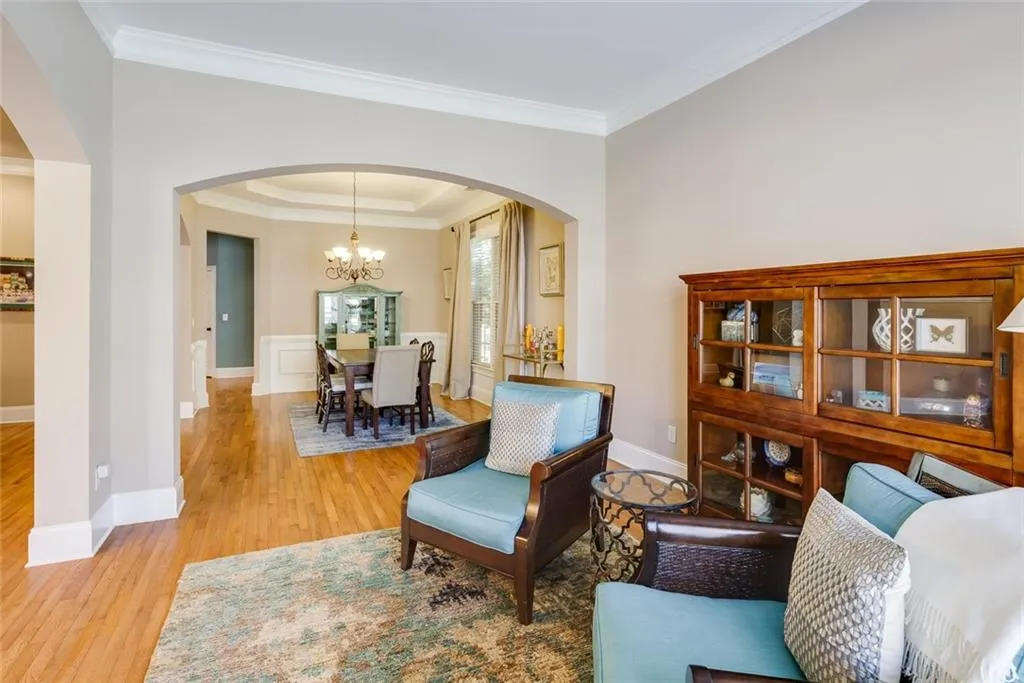 560 Wembley Circle, Sandy Springs, Georgia 30328, 4 Bedrooms Bedrooms, ,3 BathroomsBathrooms,Residential,Sold,560 Wembley Circle,7185649