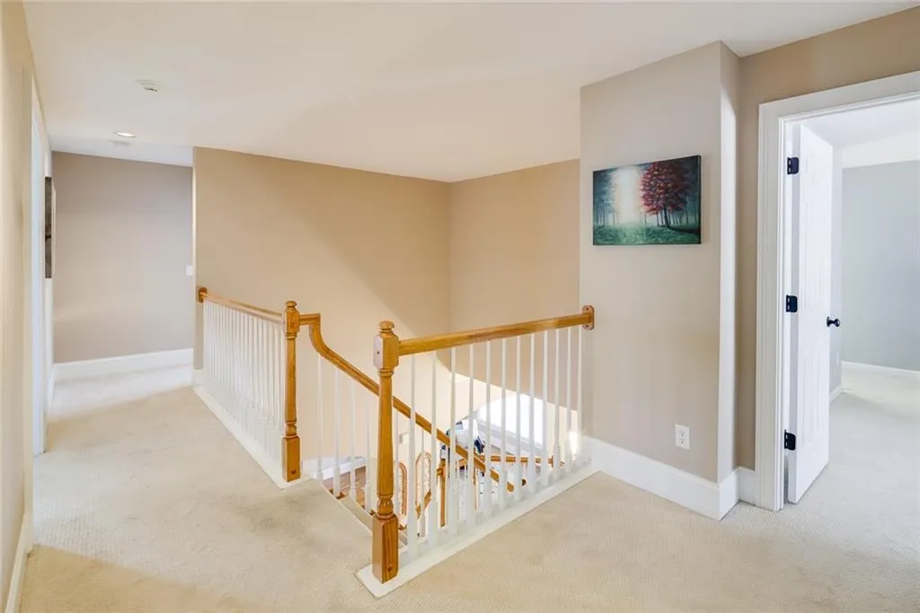 560 Wembley Circle, Sandy Springs, Georgia 30328, 4 Bedrooms Bedrooms, ,3 BathroomsBathrooms,Residential,Sold,560 Wembley Circle,7185649