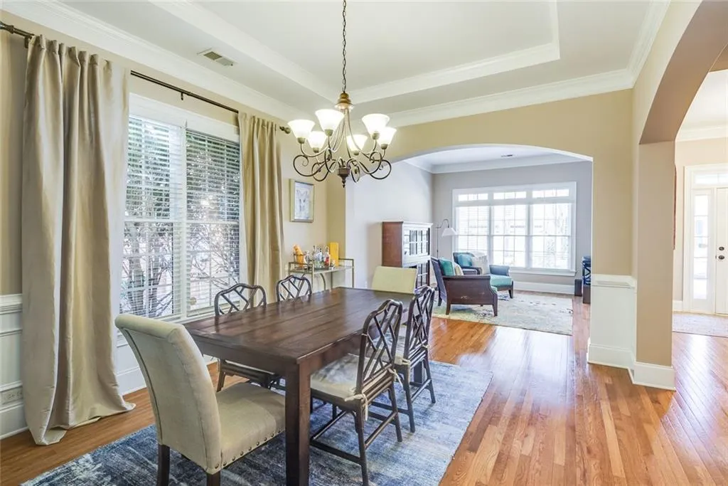 560 Wembley Circle, Sandy Springs, Georgia 30328, 4 Bedrooms Bedrooms, ,3 BathroomsBathrooms,Residential,Sold,560 Wembley Circle,7185649