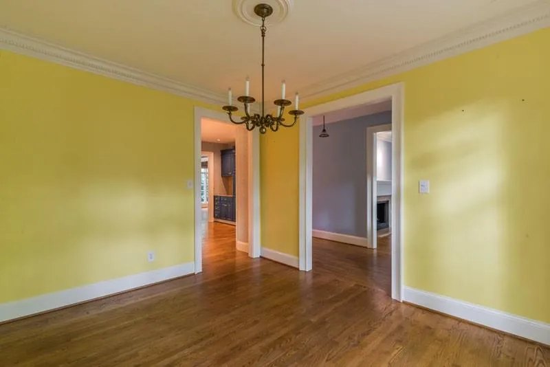 20 Paces West Drive Unit 20, Atlanta, Georgia 30327, 3 Bedrooms Bedrooms, ,2 BathroomsBathrooms,Residential,Sold,20 Paces West Drive Unit 20,5583636