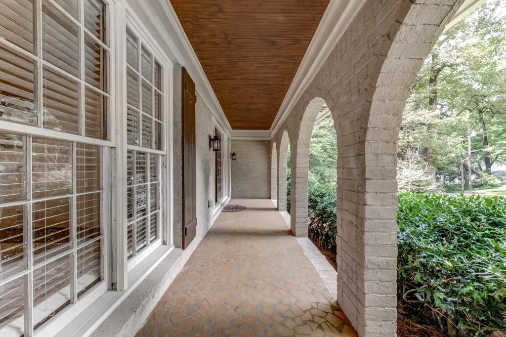 560 Coldstream Court, Atlanta, Georgia 30328, 4 Bedrooms Bedrooms, ,3 BathroomsBathrooms,Residential,Sold,560 Coldstream Court,6948686