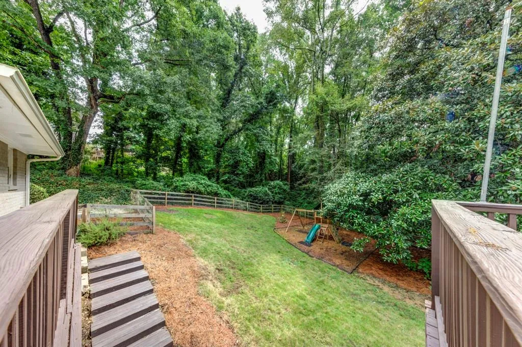 560 Coldstream Court, Atlanta, Georgia 30328, 4 Bedrooms Bedrooms, ,3 BathroomsBathrooms,Residential,Sold,560 Coldstream Court,6948686