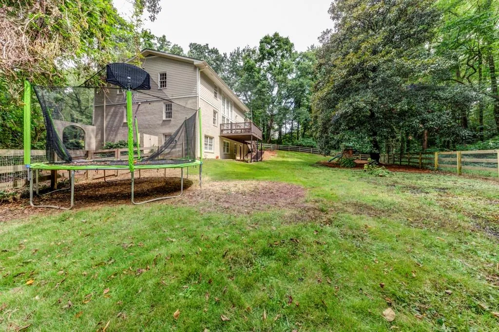 560 Coldstream Court, Atlanta, Georgia 30328, 4 Bedrooms Bedrooms, ,3 BathroomsBathrooms,Residential,Sold,560 Coldstream Court,6948686
