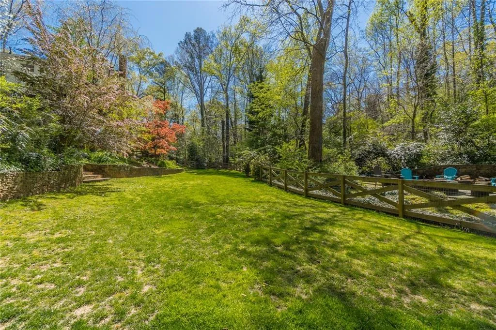 7220 Twin Branch Road, Atlanta, Georgia 30328, 4 Bedrooms Bedrooms, ,2 BathroomsBathrooms,Residential,Sold,7220 Twin Branch Road,6866817