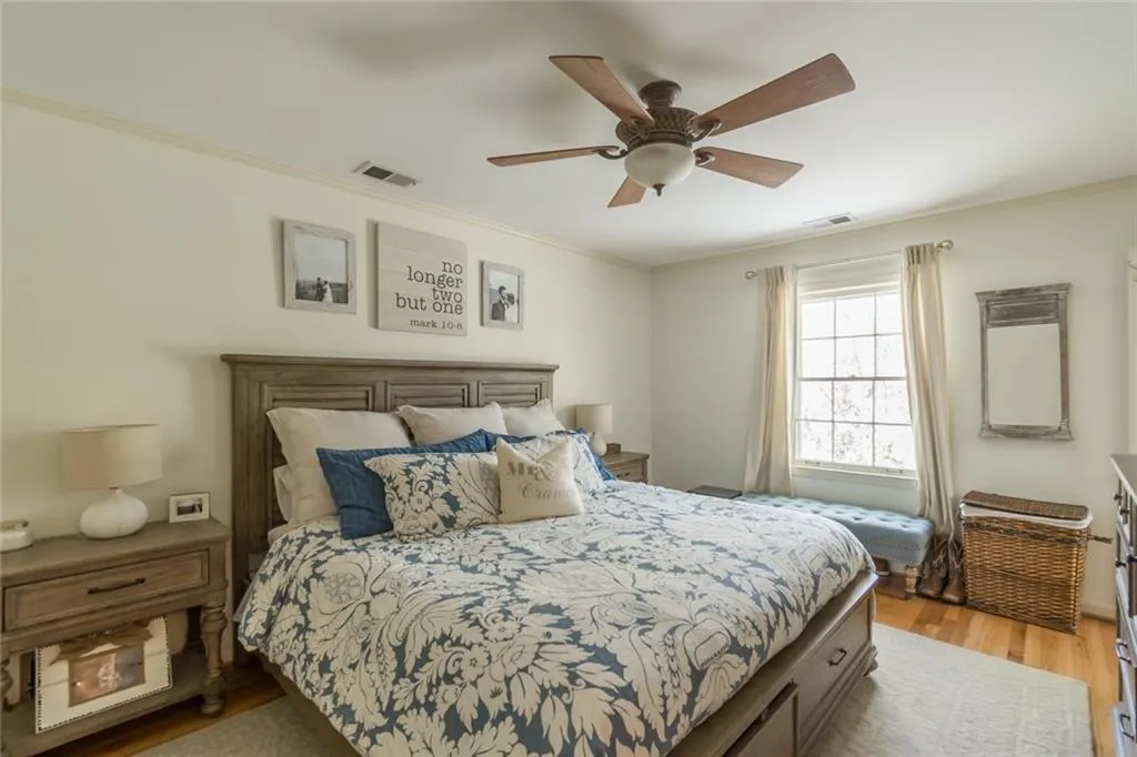 7220 Twin Branch Road, Atlanta, Georgia 30328, 4 Bedrooms Bedrooms, ,2 BathroomsBathrooms,Residential,Sold,7220 Twin Branch Road,6866817