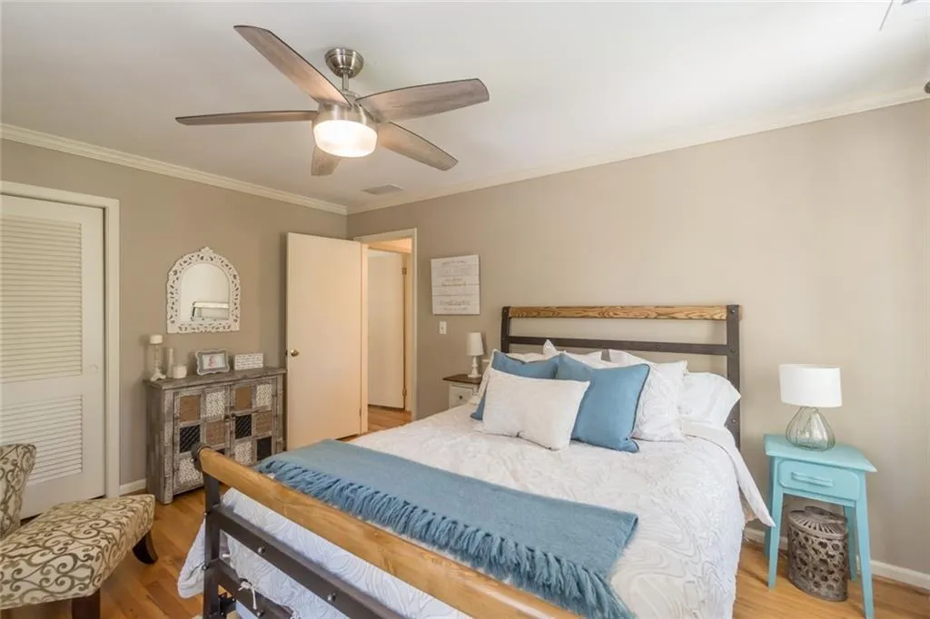 7220 Twin Branch Road, Atlanta, Georgia 30328, 4 Bedrooms Bedrooms, ,2 BathroomsBathrooms,Residential,Sold,7220 Twin Branch Road,6866817