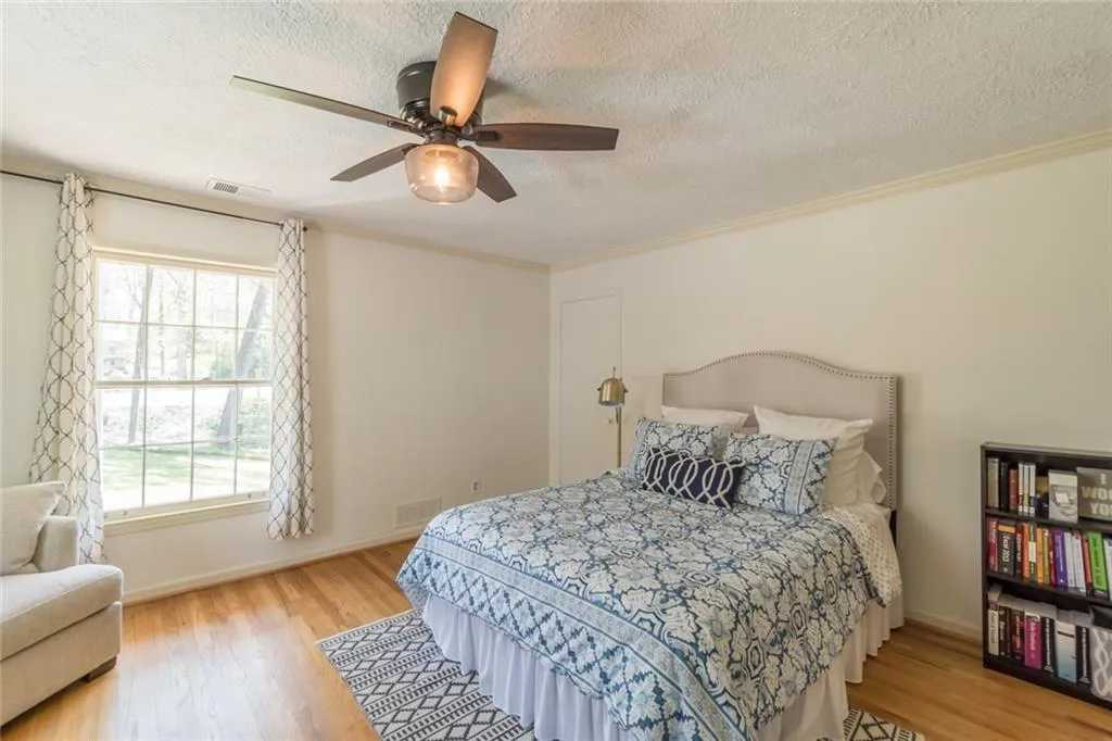 7220 Twin Branch Road, Atlanta, Georgia 30328, 4 Bedrooms Bedrooms, ,2 BathroomsBathrooms,Residential,Sold,7220 Twin Branch Road,6866817