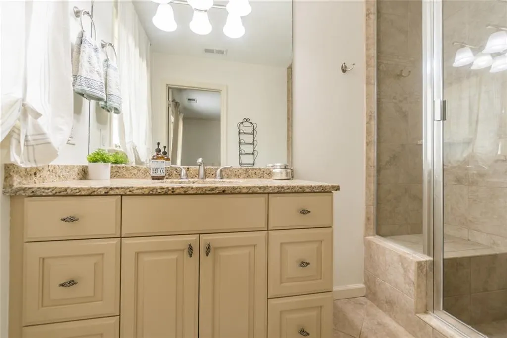 7220 Twin Branch Road, Atlanta, Georgia 30328, 4 Bedrooms Bedrooms, ,2 BathroomsBathrooms,Residential,Sold,7220 Twin Branch Road,6866817