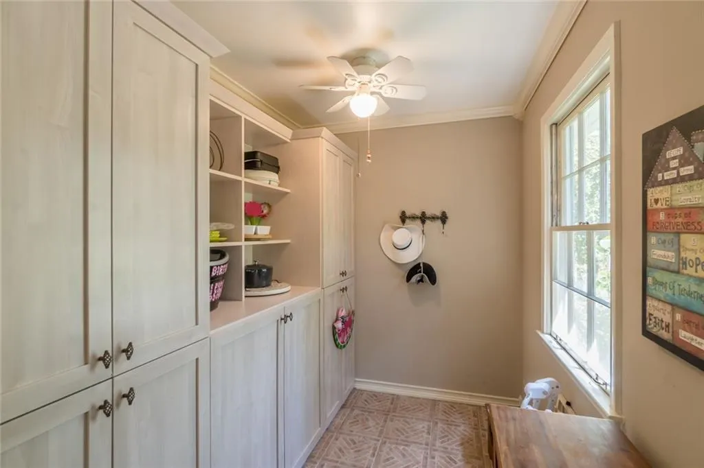 7220 Twin Branch Road, Atlanta, Georgia 30328, 4 Bedrooms Bedrooms, ,2 BathroomsBathrooms,Residential,Sold,7220 Twin Branch Road,6866817