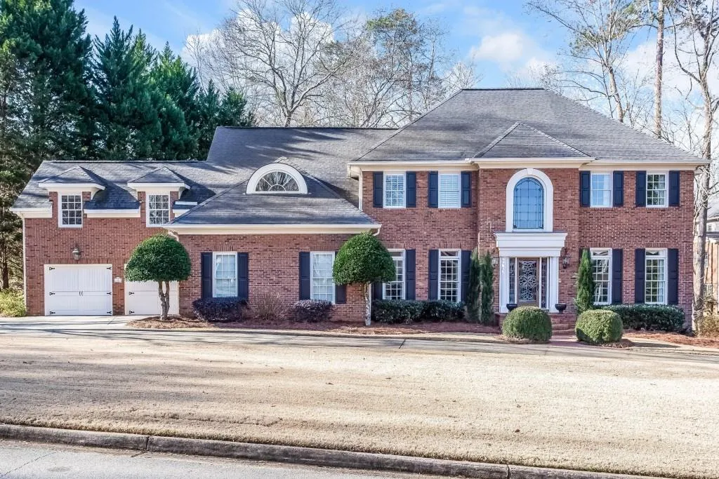 1650 Lazy River Lane, Sandy Springs, Georgia 30350, 5 Bedrooms Bedrooms, ,5 BathroomsBathrooms,Residential,Sold,1650 Lazy River Lane,5789967
