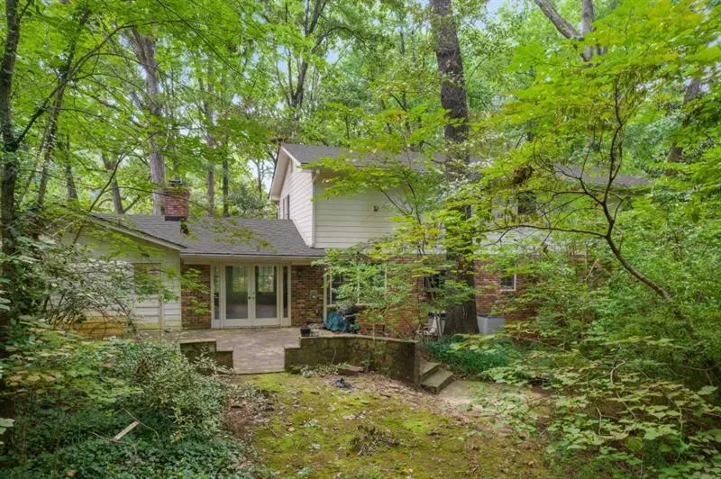 7165 Brandon Mill Road, Sandy Springs, Georgia 30328, 5 Bedrooms Bedrooms, ,3 BathroomsBathrooms,Residential,Sold,7165 Brandon Mill Road,6935815