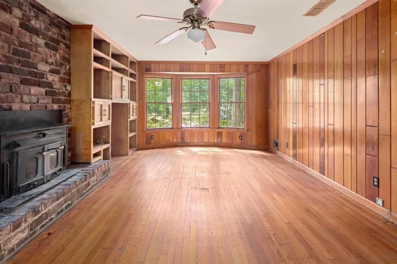 7165 Brandon Mill Road, Sandy Springs, Georgia 30328, 5 Bedrooms Bedrooms, ,3 BathroomsBathrooms,Residential,Sold,7165 Brandon Mill Road,6935815