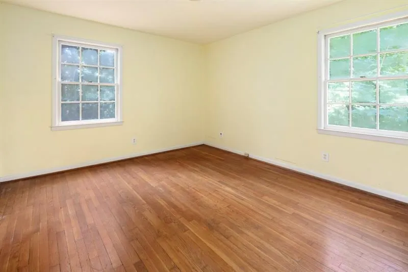 7165 Brandon Mill Road, Sandy Springs, Georgia 30328, 5 Bedrooms Bedrooms, ,3 BathroomsBathrooms,Residential,Sold,7165 Brandon Mill Road,6935815