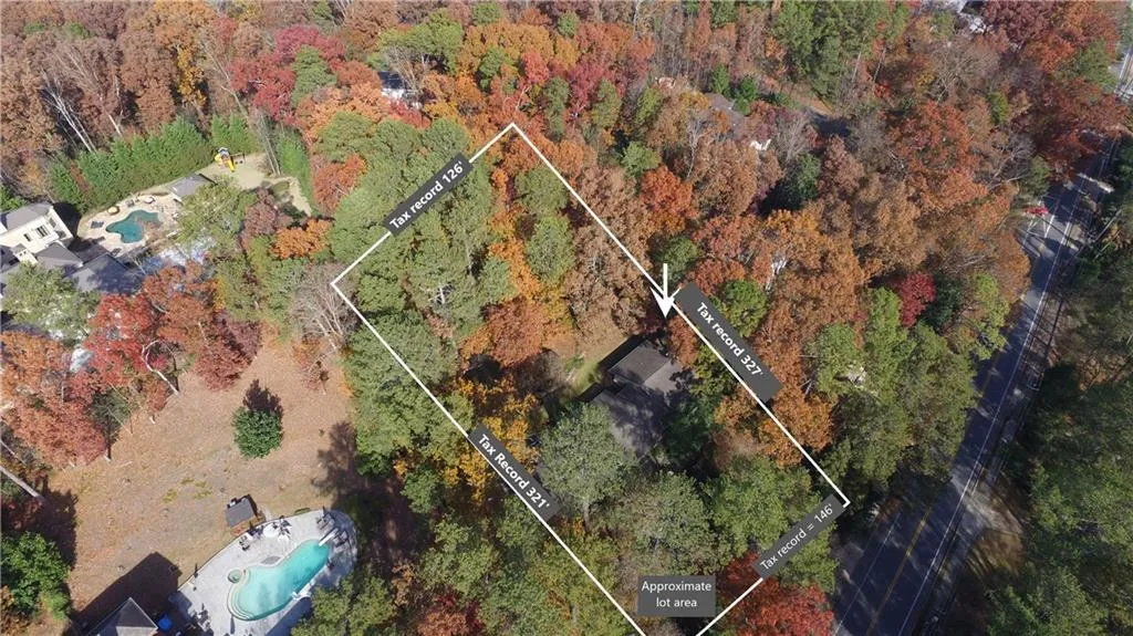 645 River Valley Road, Sandy Springs, Georgia 30328, 4 Bedrooms Bedrooms, ,3 BathroomsBathrooms,Residential,Sold,645 River Valley Road,6651392