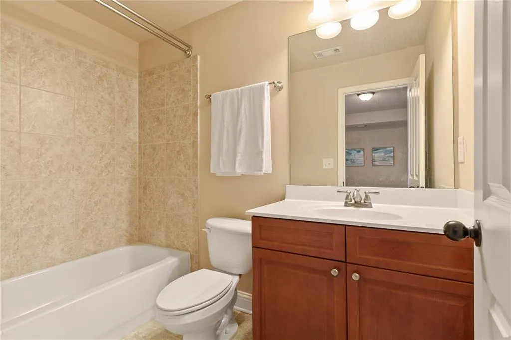 137 Alderwood Hill Unit 109, Sandy Springs, Georgia 30328, 4 Bedrooms Bedrooms, ,4 BathroomsBathrooms,Residential,Sold,137 Alderwood Hill Unit 109,6539280