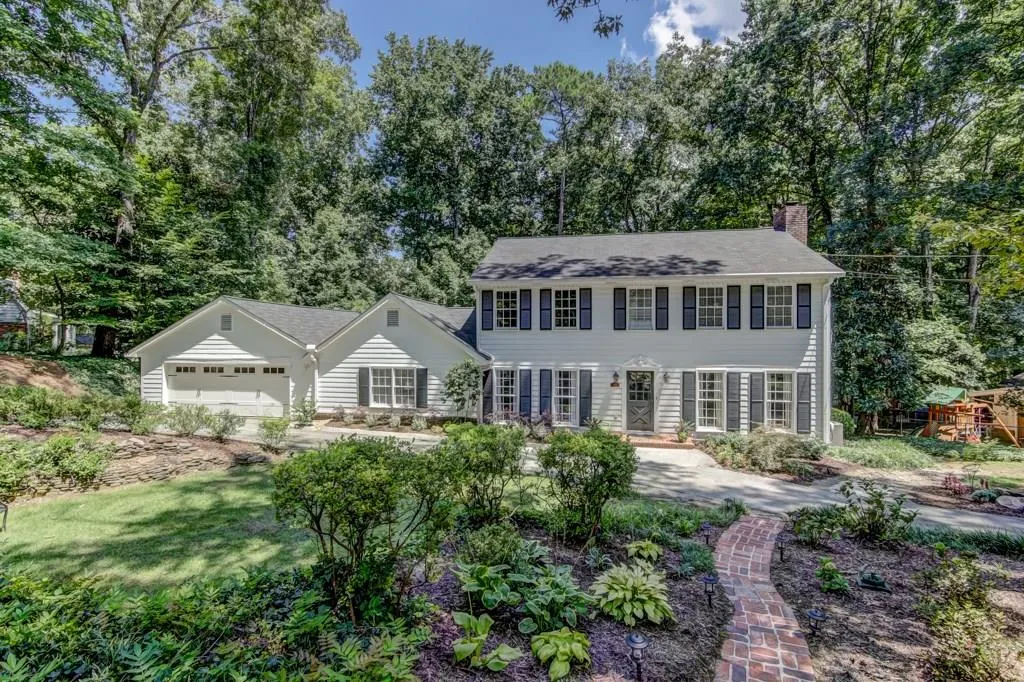 345 Westerhall Court, Sandy Springs, Georgia 30328, 4 Bedrooms Bedrooms, ,3 BathroomsBathrooms,Residential,Sold,345 Westerhall Court,6052130